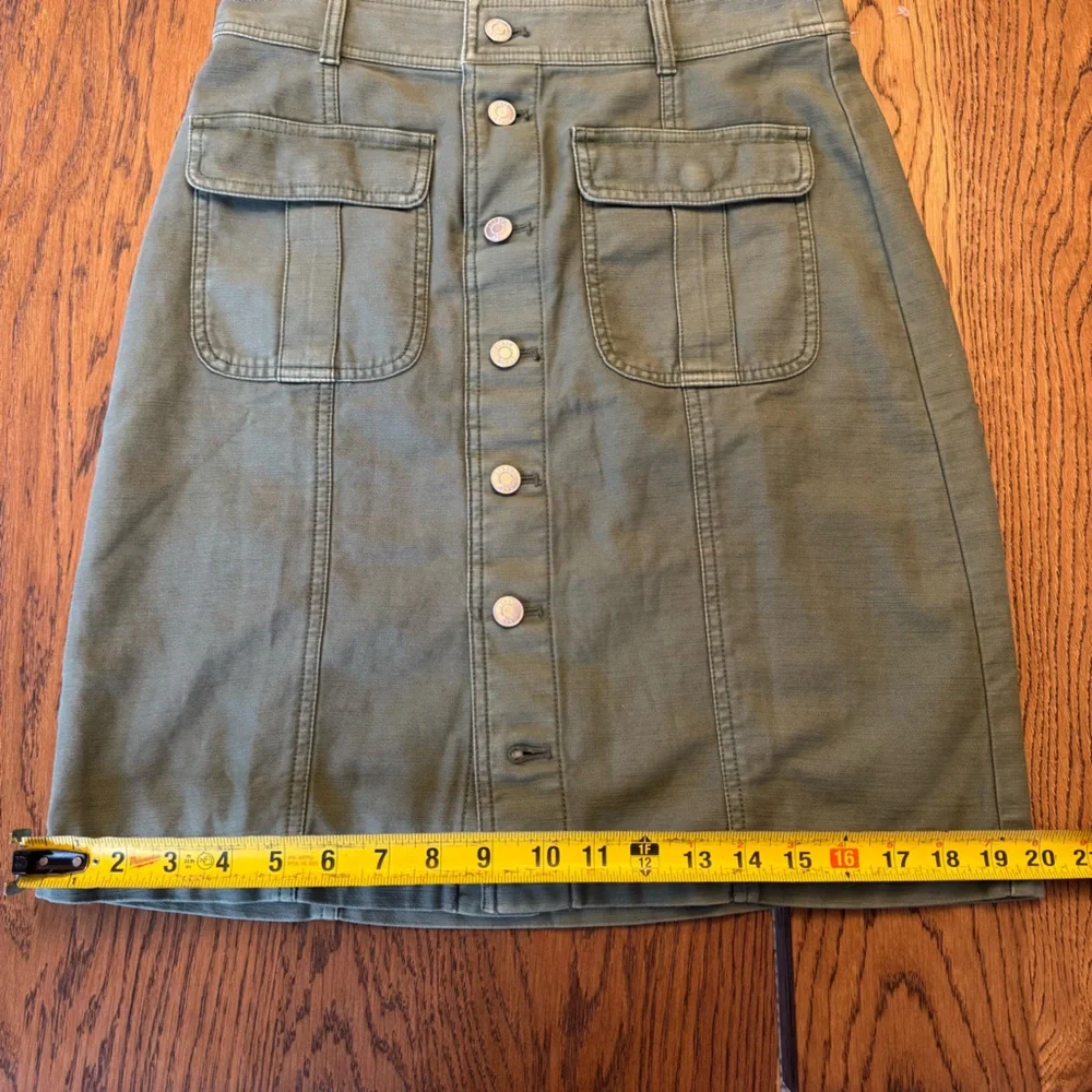 J.‎ Crew Re-Imagined Olive Button-Detail Fabric Military green Soft Cargo